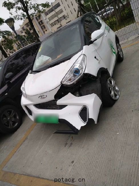 珠海新(xīn)投放(fàng)的共享(xiǎng)汽車(chē)被(bèi)虐,出行服(fú)務國人(rén)素質考驗